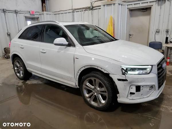 Audi Q3 2.0 TFSI Quattro Sport S tronic - 2