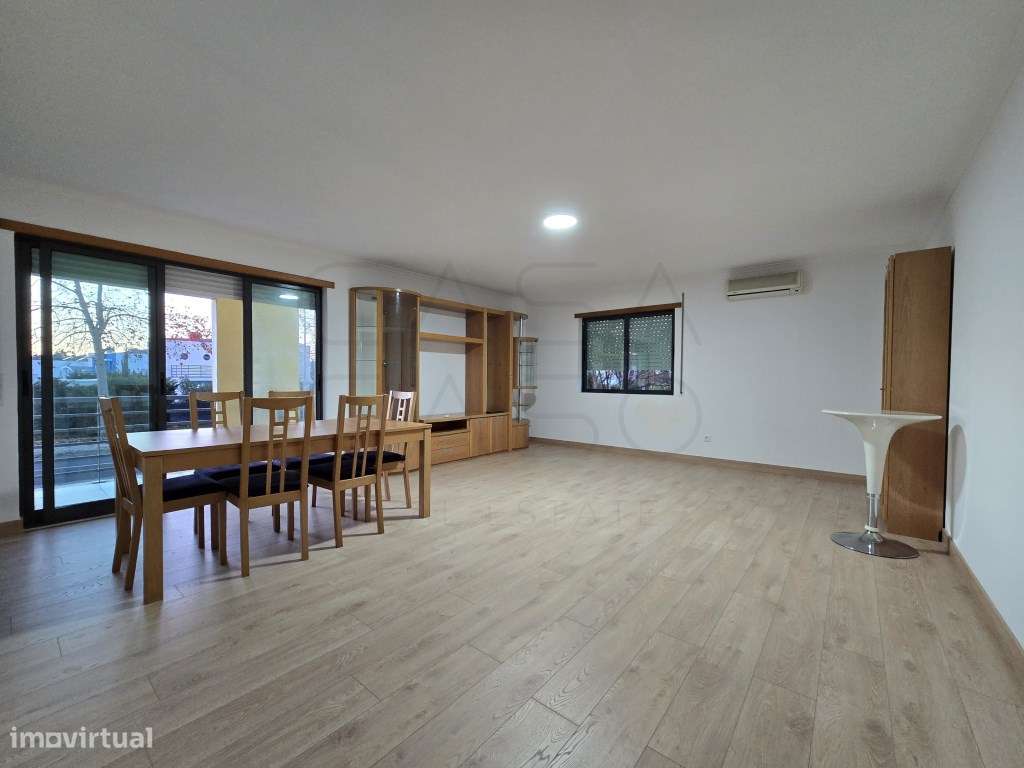 4 Assoalhadas nas Colinas da Arrabida - Parqueamento e arrecadação - Grande imagem: 4/23