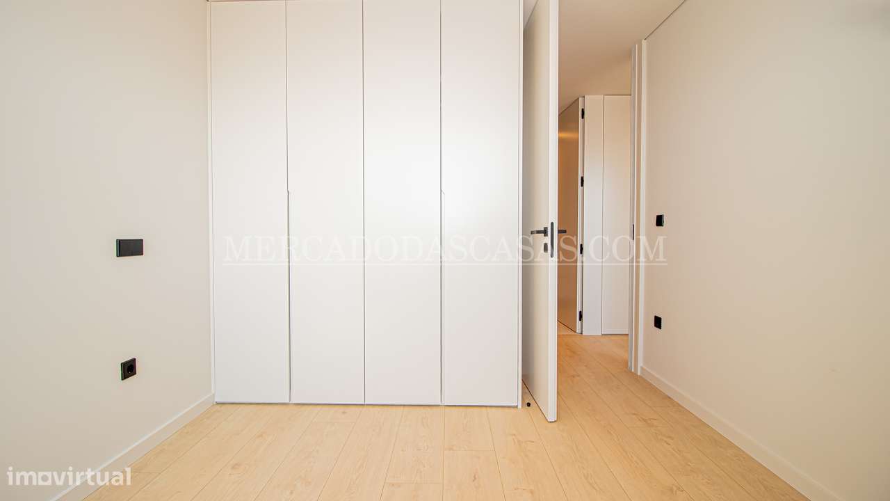 Apartamento T4 Amplas áreas, garagem, Luxo-6