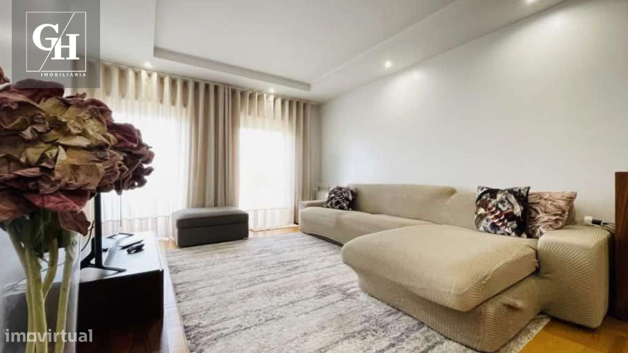 Apartamento T4 no Vinhal, com garagem fechada e vistas desafogadas-10