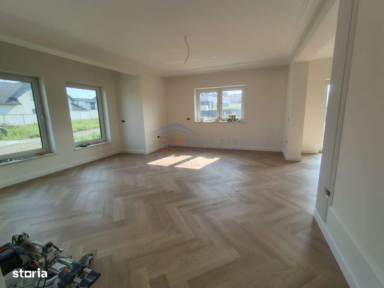 Casa individuala, Ipotesti, C-5617 - Imagine principală: 1/11