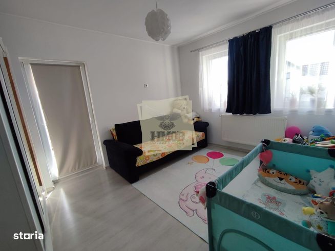 Apartament modern complet 3 camere balcon Calea Cisnadiei-9