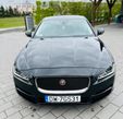 Jaguar XE 2.0 D Prestige - 3