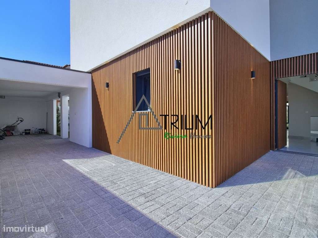 Moradia Contemporânea de Luxo com Piscina Aquecida, Jardim e Cave M...-8