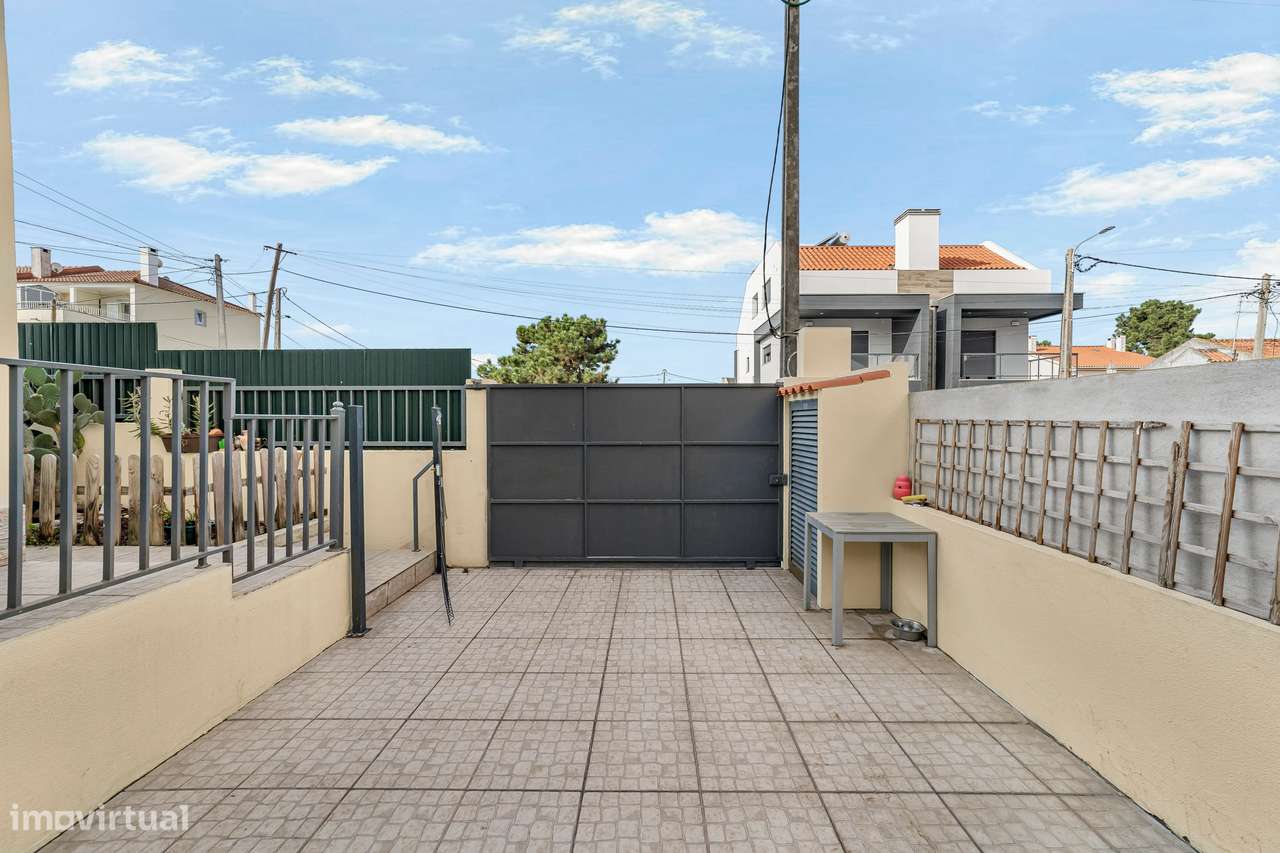 EXCELENTE MORADIA T3 NA QUINTA DO CONDE-42