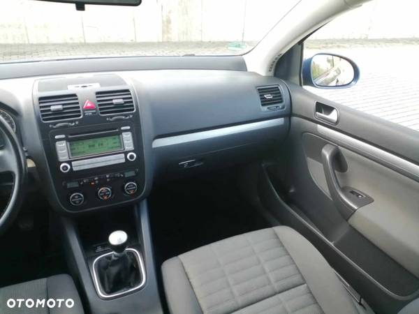 Volkswagen Golf VI 1.6 Highline - 13