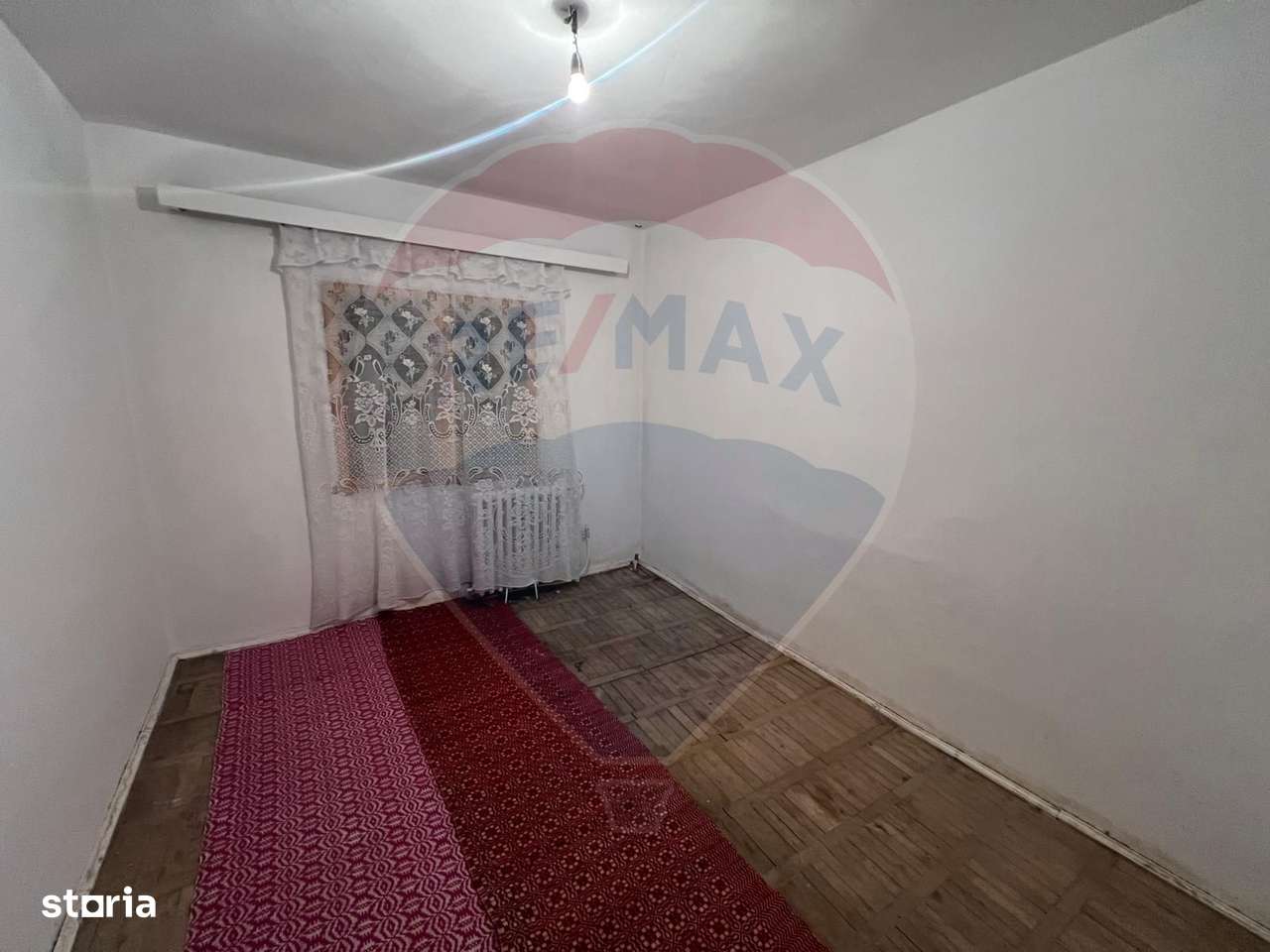 Apartament cu 4 camere de vânzare în zona Sud-Est - Imagine principală: 4/11