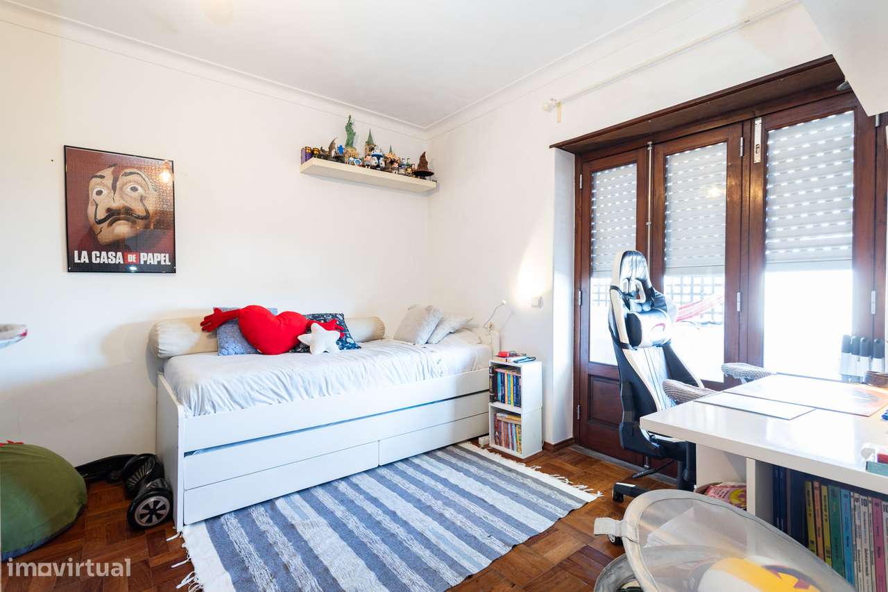 Andar de Moradia T4  com jardim - Zona Premium de Alcabideche-19