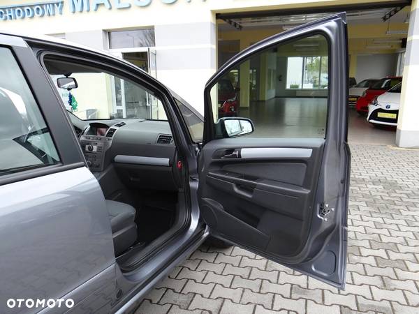 Opel Zafira 1.8 Sport EasyTronic - 25