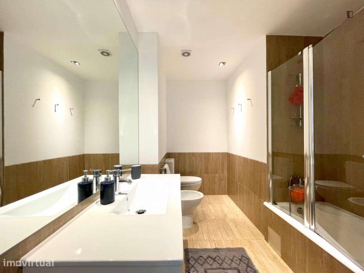 Apartamento com 1 quartos - localizado em Intendente Lisbon - Grande imagem: 4/10