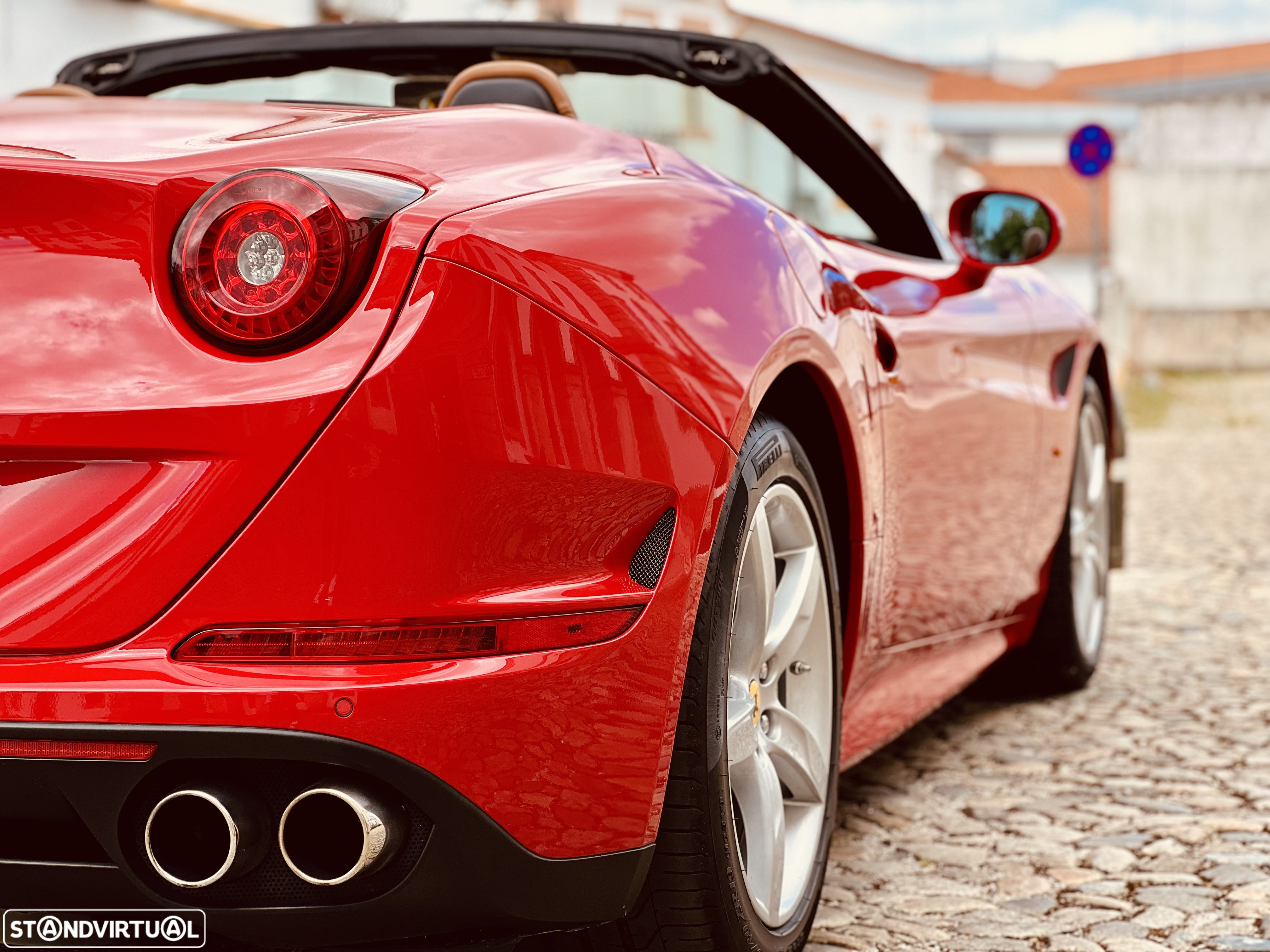 Ferrari California T - 38