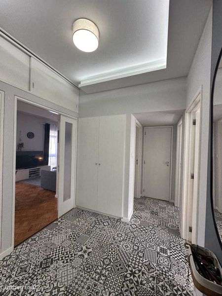 T2 remodelado no centro de Gaia e disponível para arrendamento. - Grande imagem: 5/9