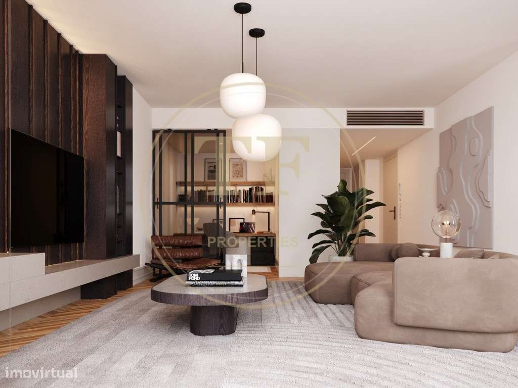 Apartamento T2+1 com 2 varandas, lugar de garagem e arrumos em Cedo...-1