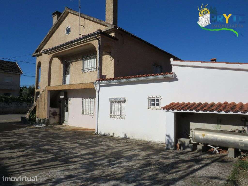 Moradia com comércio e terreno situada perto da Sertã - Grande imagem: 4/52