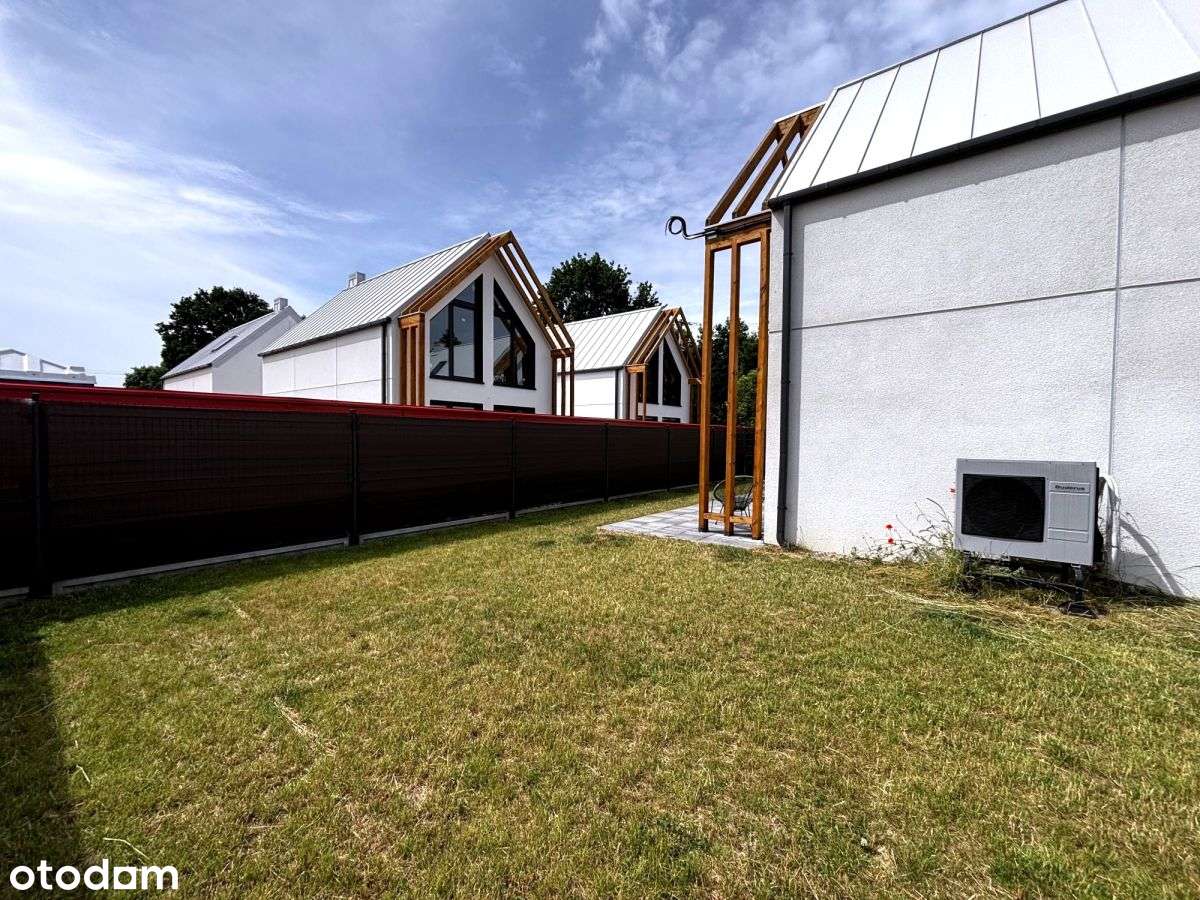 Nowoczesny, wolno stojący dom w Jantarze.-2