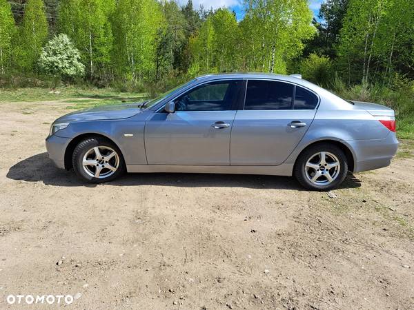 BMW Seria 5 520i - 2