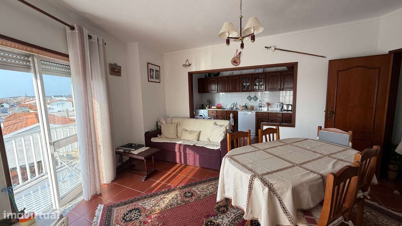 Apartamento T2 com arrumo varanda e vistas de ria. A 2 minutos da p...-4