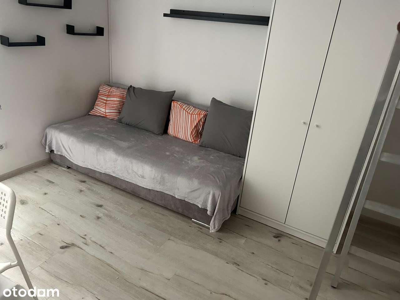 Kawalerka w sercu Krakowa – Stare Miasto | Zysk od pierwszego dnia!-1