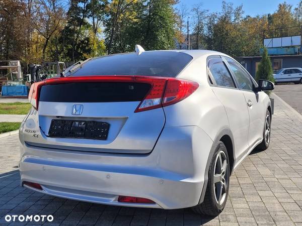 Honda Civic 1.8 Executive - 10