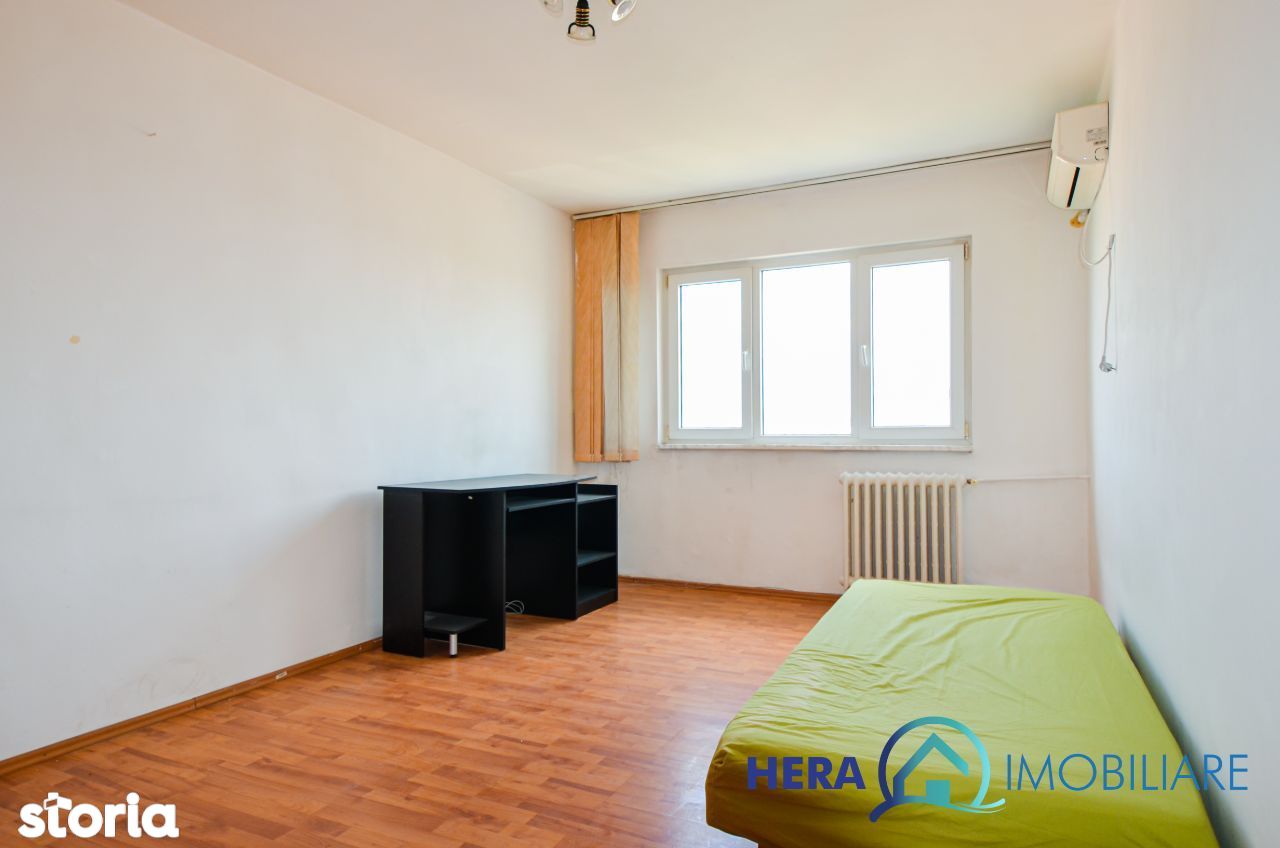 Apartament 3 camere cu centrala zona Vlaicu