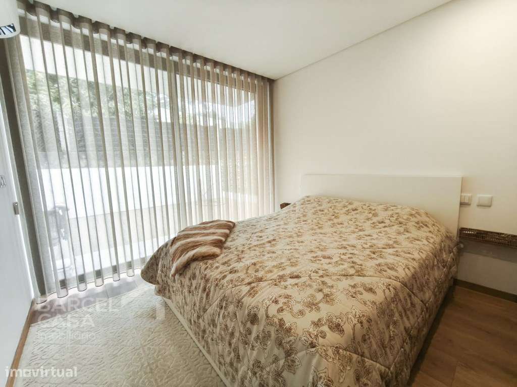 Oportunidade Única: Moradia T3 Térrea Semi-Nova em Manhente!-16