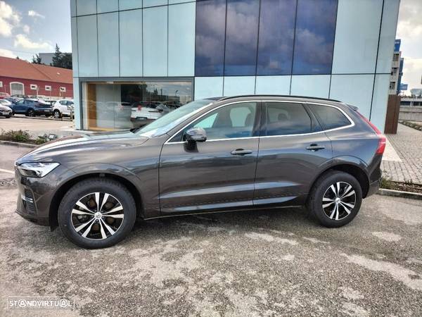 Volvo XC 60 2.0 B4 Core - 2