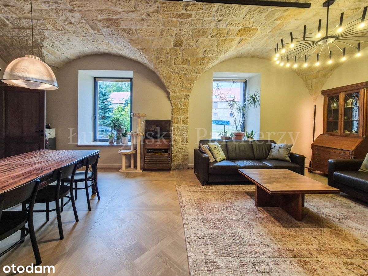 Wyjątkowa posiadłość z nieograniczonym potencjałe-14