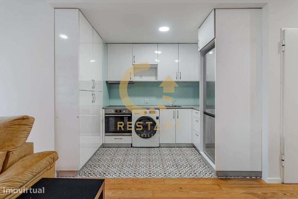 T2  Renovado para venda no Centro do Porto - Grande imagem: 4/25