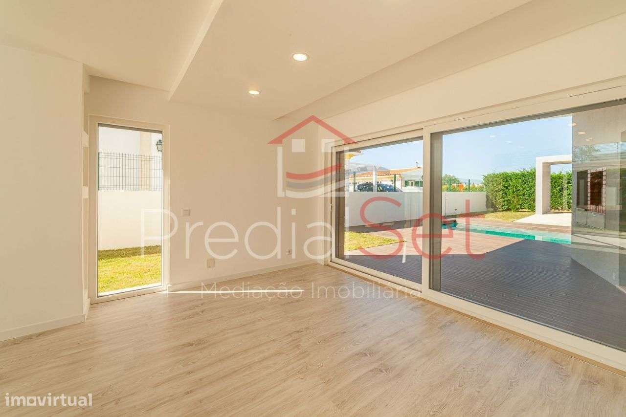 Moradia T4 de Luxo Nova com piscina na Quinta Dos Foios , Azeitão - Grande imagem: 5/60