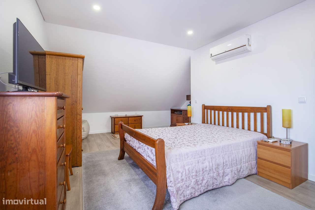 Moradia T3+1 garagem box jardim Quinta do Conde Sesimbra-27