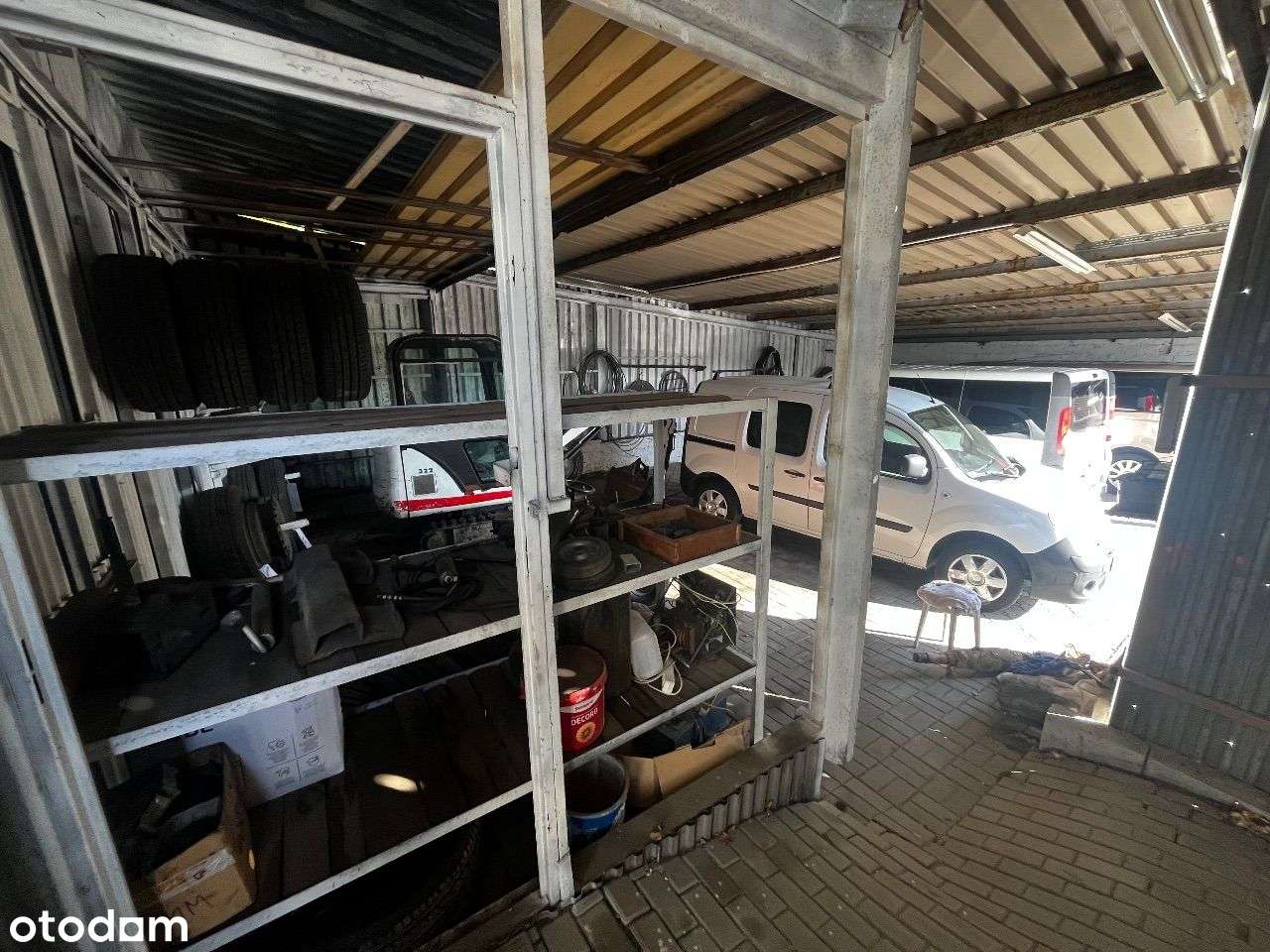 Kompleks budynków przemysłowo-magazynowych+biura-8