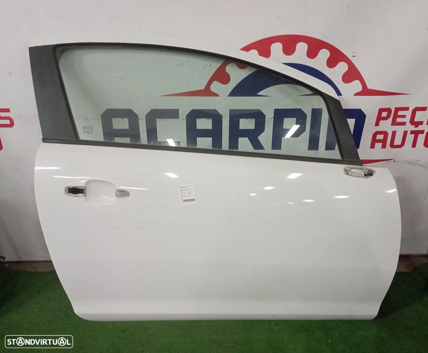 Peça - Porta Frente Direita Opel Corsa D 2010