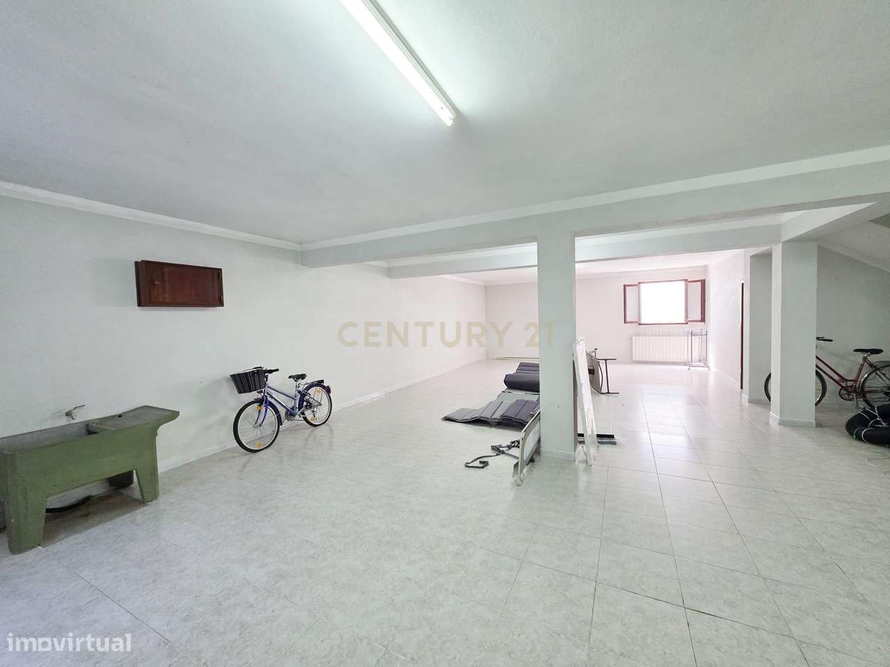 Moradia situada em Beire / Paredes-52