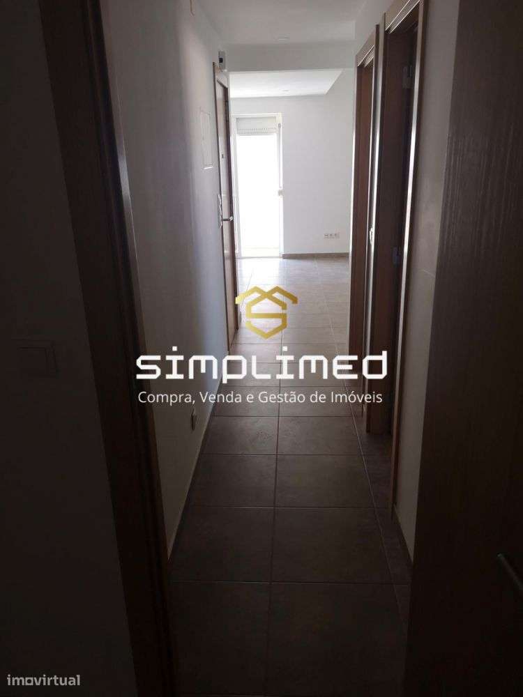 Apartamento T1 Transformado em T2 – Lavradio-10