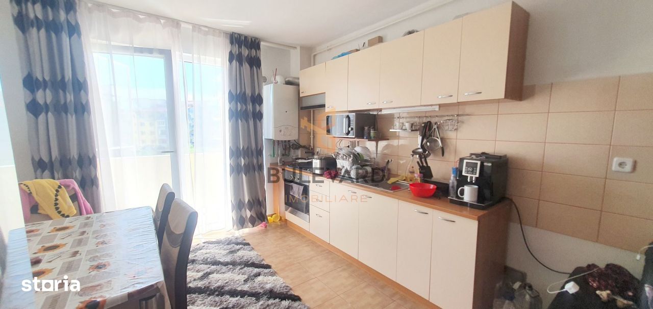 Apartament cu 3 camere+parcare, zona strazii Florilor!