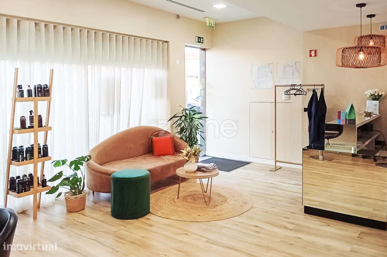 Trespasse de Salão de Beleza no Porto – Zona Central (Pereiro) - Grande imagem: 3/18