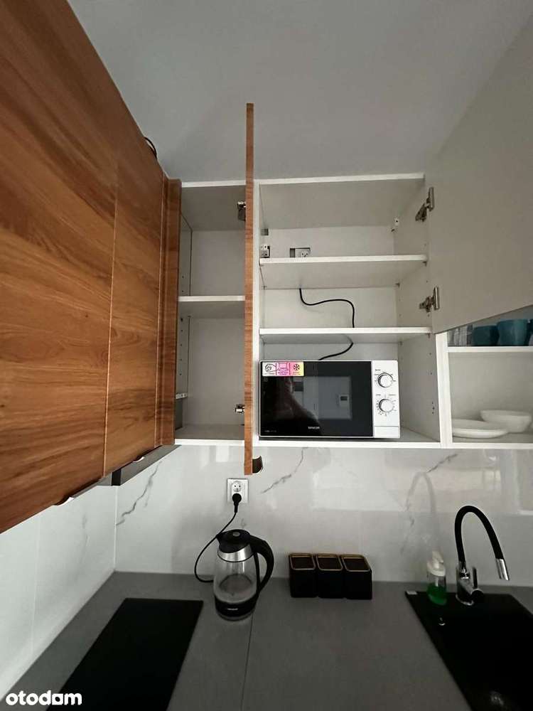 Nowoczesne studio z balkonem | ul. Wiktoryn 6 | Włoch - Pełny obrazek: 3/13