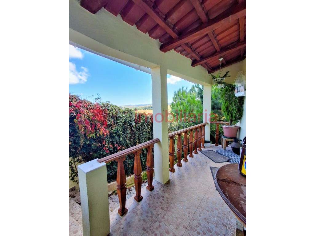 Moradia Rustica inserida numa Magnifica Paisagem Vinícola-33