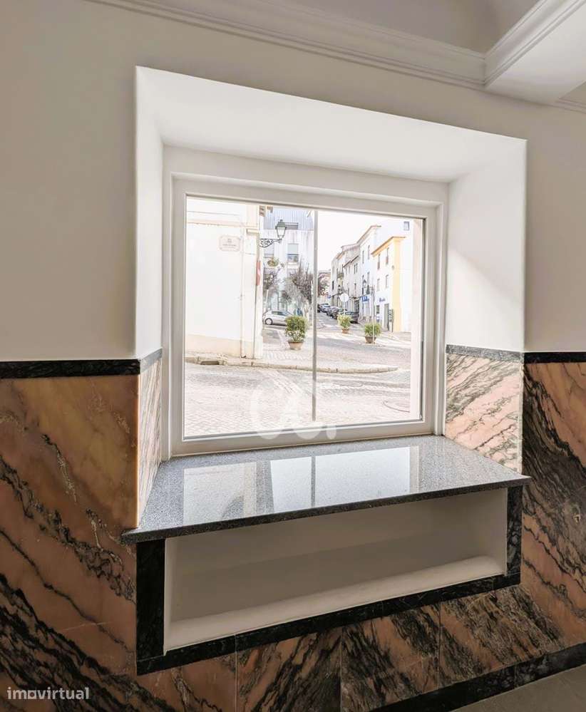 Loja, 153,14 m², Abrantes (São Vicente e São João) e Alferrarede-5