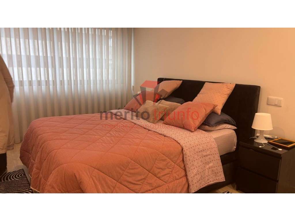 Excelente Apartamento c/ 3 Suites no Centro de Famalicão-20