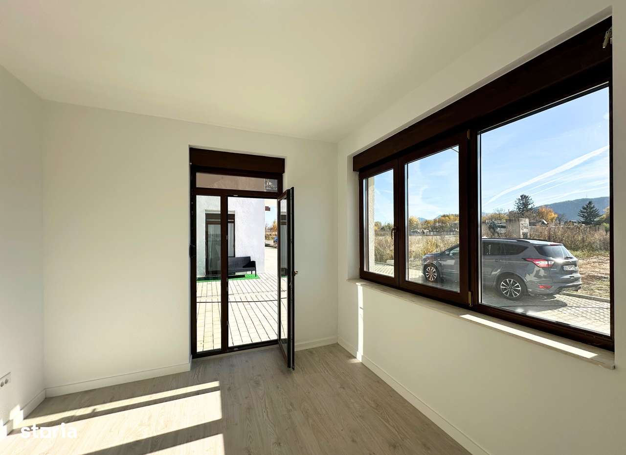 Apartament 2 camere 60 mp cu geam la baie lângă Paradisul Acvatic-6