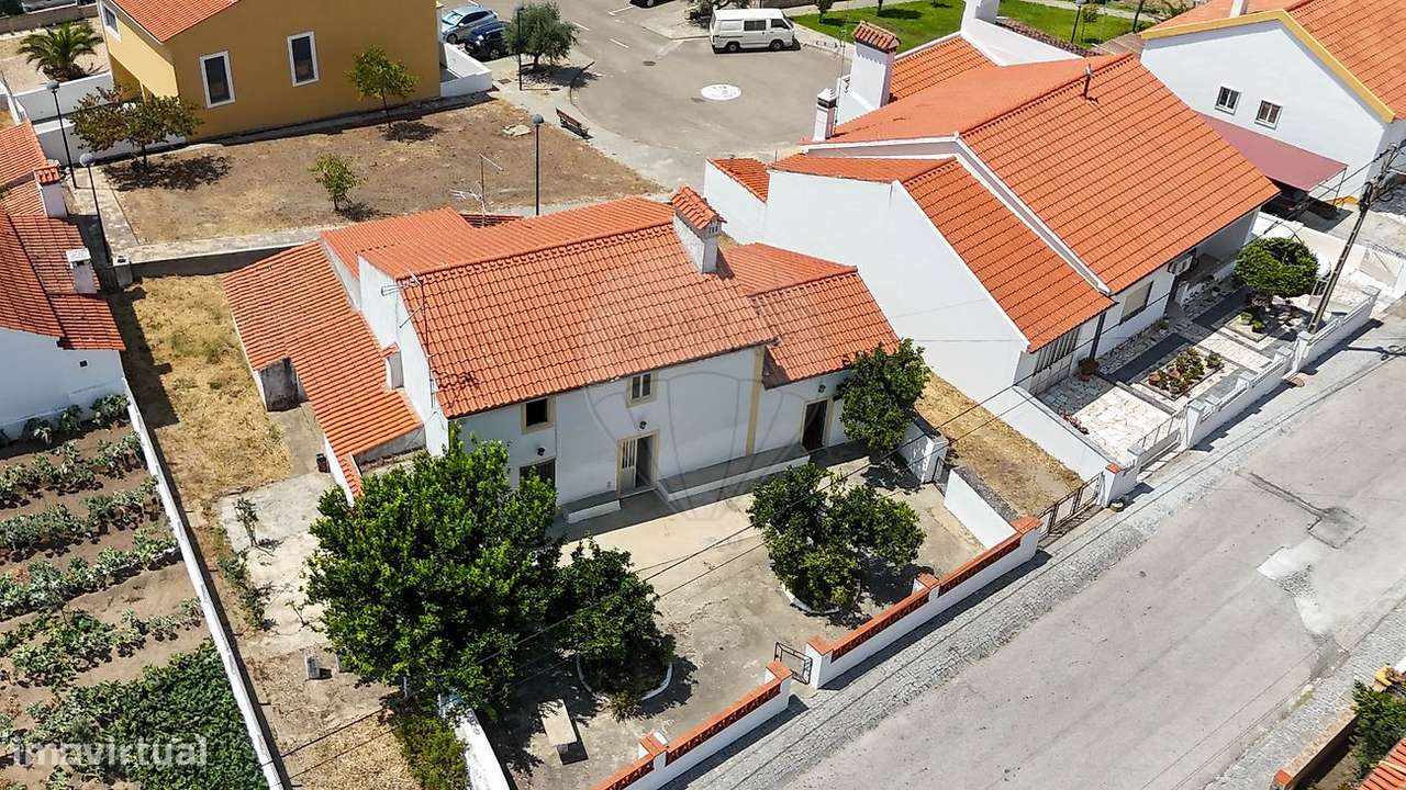 Moradia T4 para venda-5