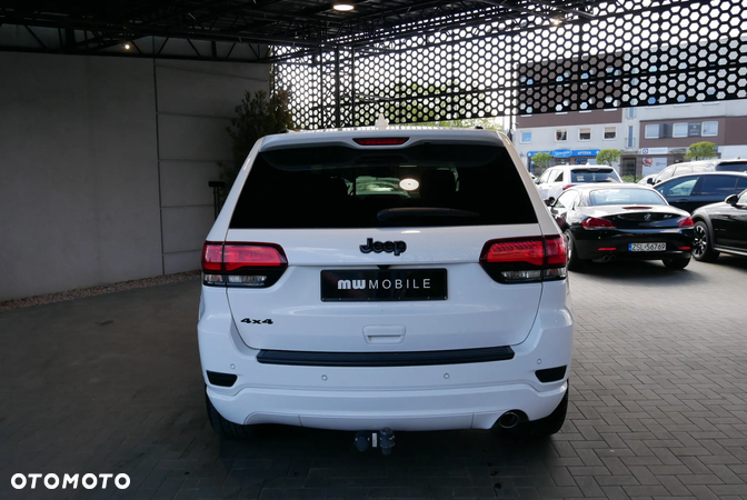 Jeep Grand Cherokee - 5