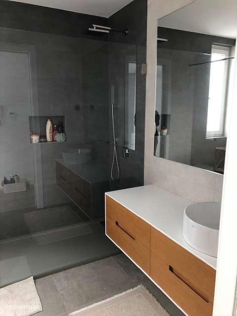 Moradia T3 com piscina, garagem na Aroeira-29