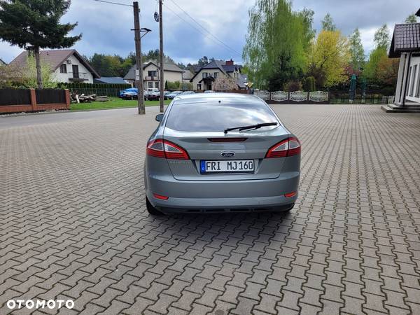 Ford Mondeo 2.5 Ghia - 5