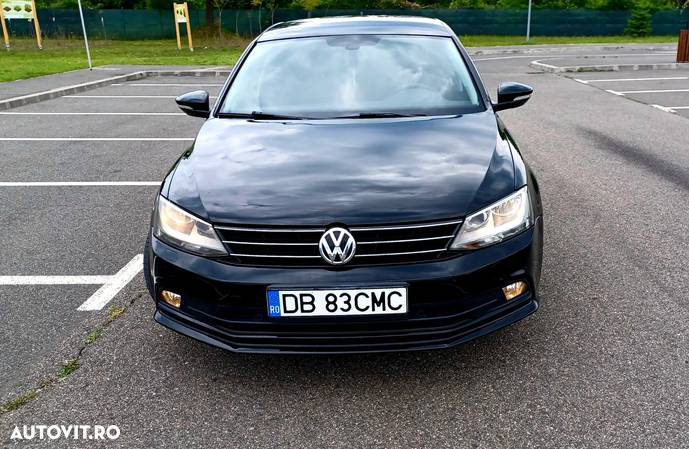 Volkswagen Jetta 2.0 TDI DSG BlueMotion Technologie - 3