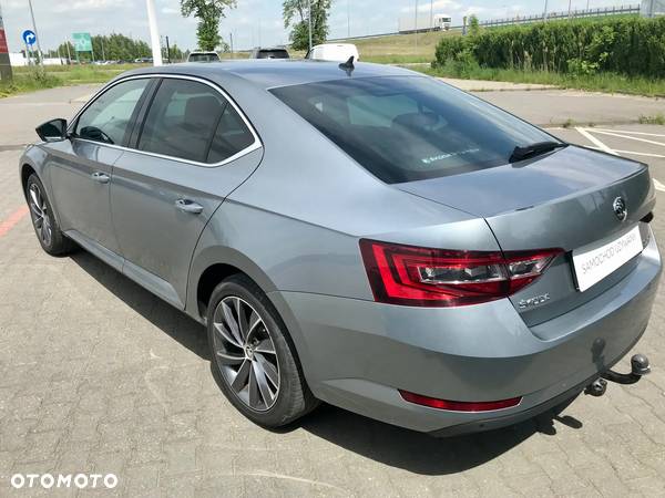 Skoda Superb 1.8 TSI Ambition DSG - 7