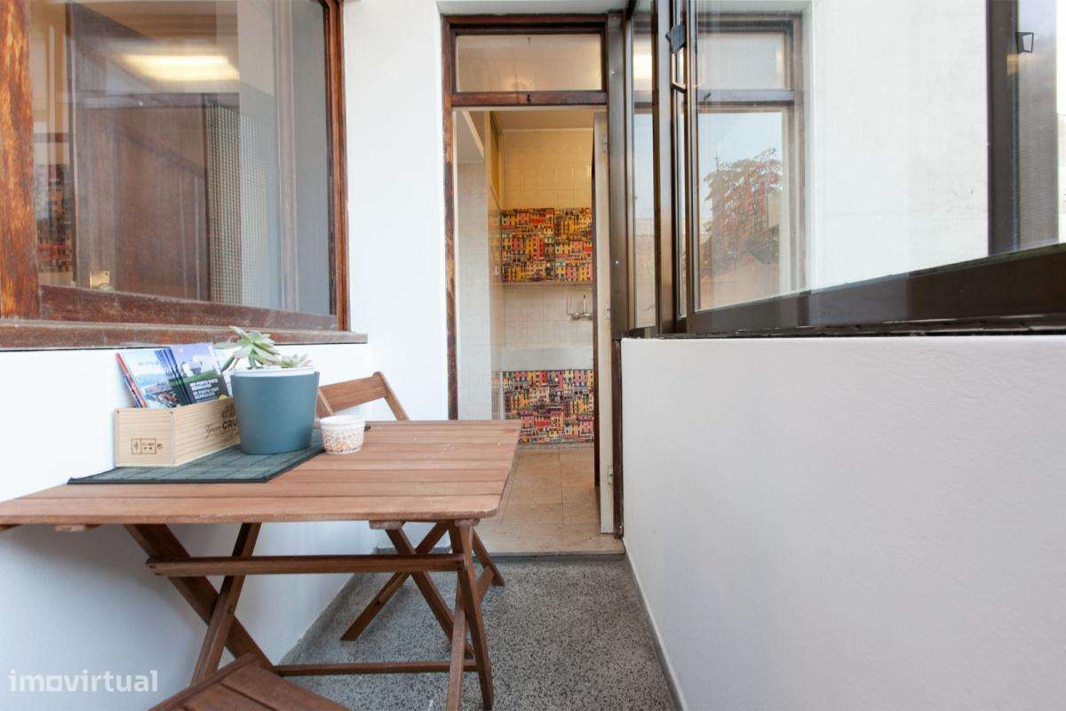 Apartamento com 1 quartos - localizado em Santo Ildefonso Porto - Grande imagem: 3/9