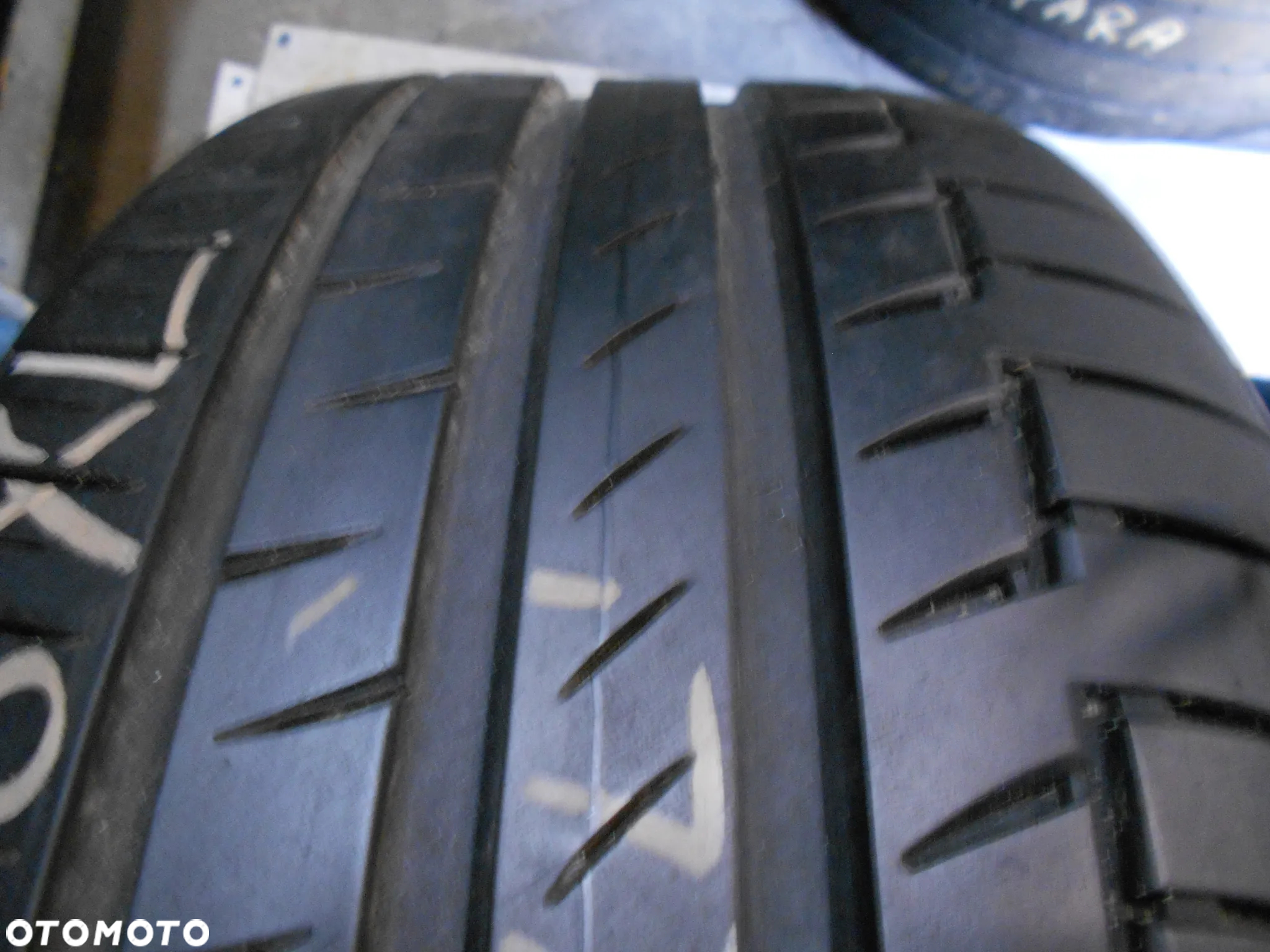 OPONA POJEDYNKA 235/45R18 CONTINENTAL PREMIUM CONTACT 6 XL DOT 1422 7.8MM - 2