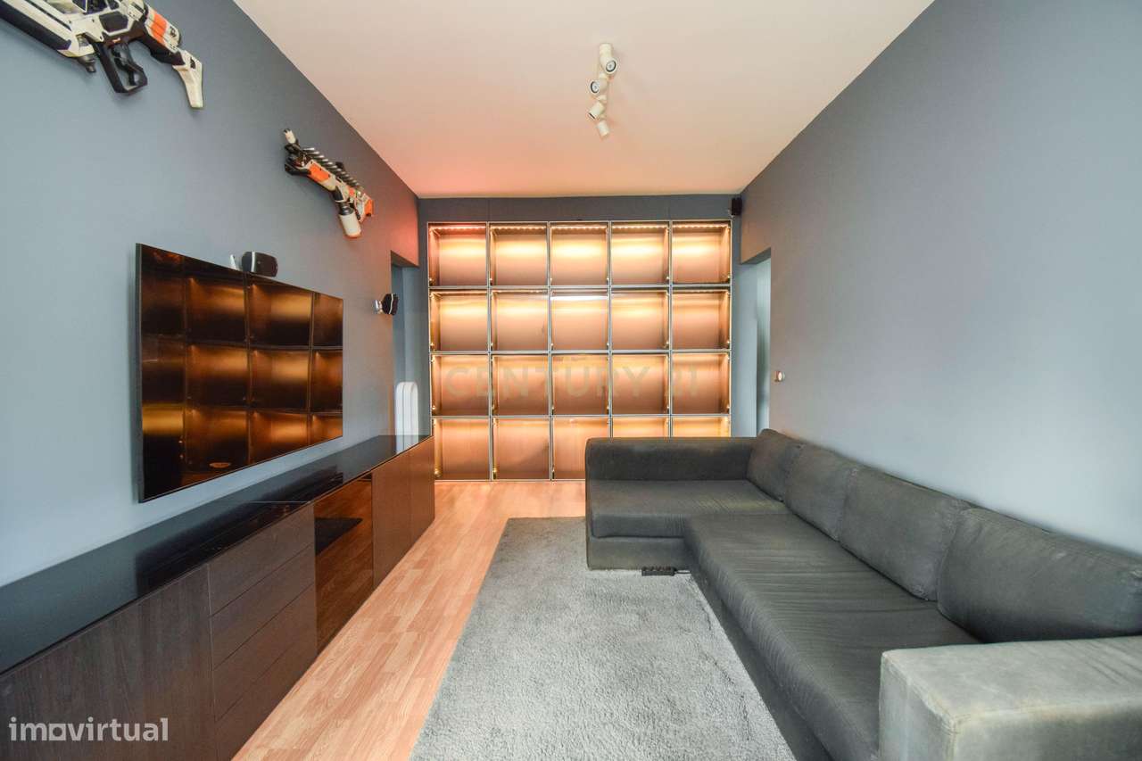 Apartamento T2 remodelado em São Domingos de Benfica – Avenida Conselh - Grande imagem: 2/23